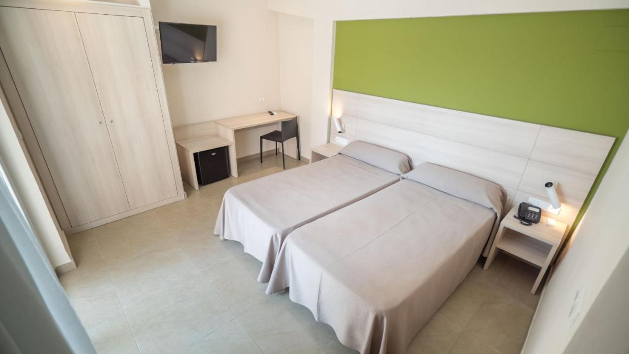 Double or Twin Room Terrace