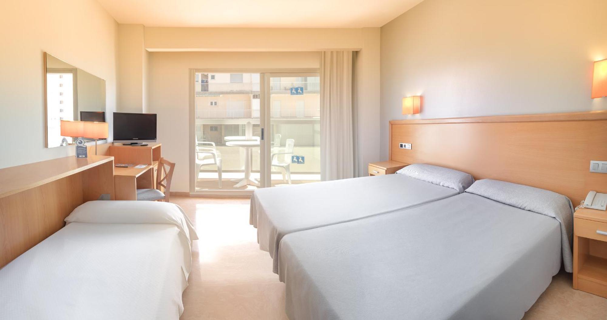 Double Room Extra Bed Balcony